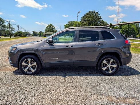 Used 2019 Jeep Cherokee Limited AWD/4WD image 9