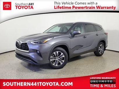 Used 2025 Toyota Highlander XLE