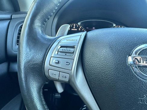 Used 2017 Nissan Altima 3.5 SL w/ 3.5SL Technology Package FWD image 28