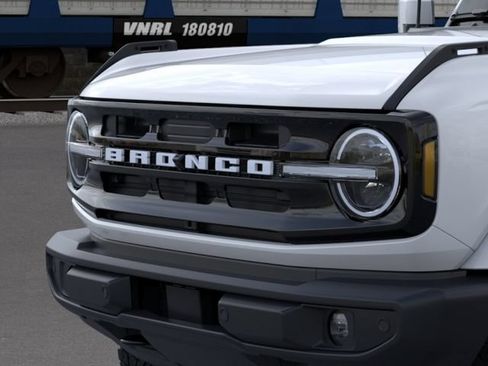 New 2026 Ford Bronco Outer Banks AWD/4WD image 19