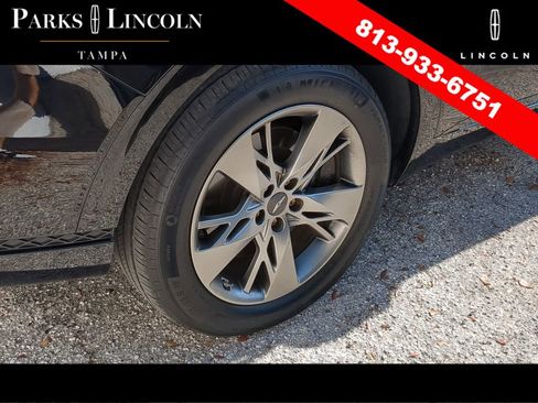 Used 2024 Genesis GV70 3.5T Sport AWD/4WD image 10