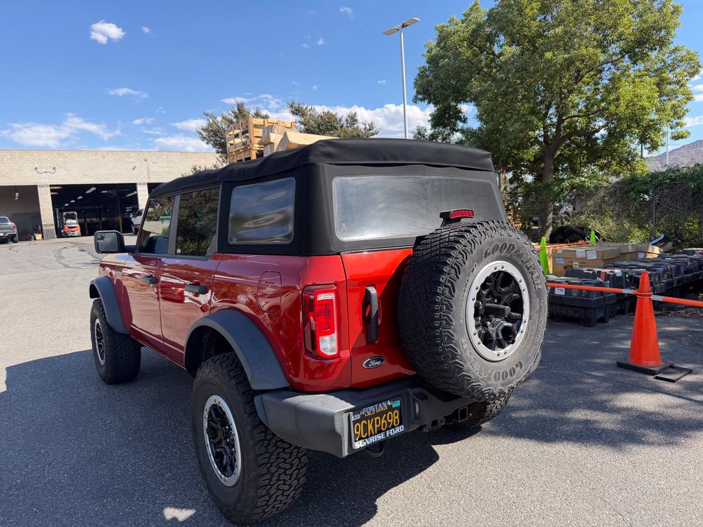 Used 2022 Ford Bronco 4-Door w/ Sasquatch Package AWD/4WD image 4