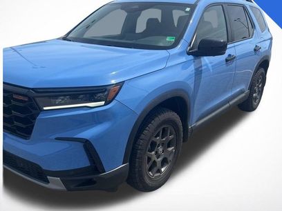 Used 2025 Honda Pilot TrailSport