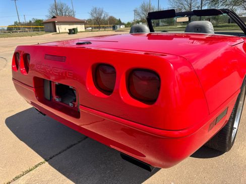 Used 1995 Chevrolet Corvette Convertible RWD image 37