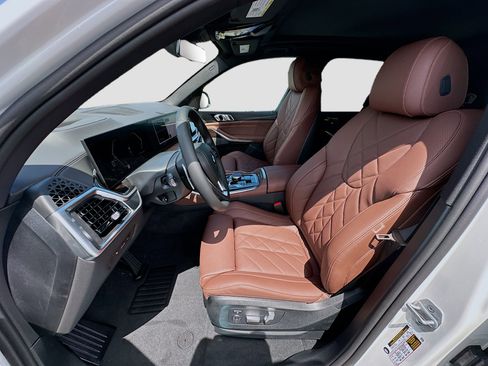 New 2026 BMW X5 sDrive40i w/ Premium Package RWD image 14