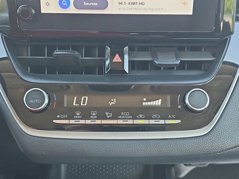 Used 2024 Toyota Corolla LE image 18