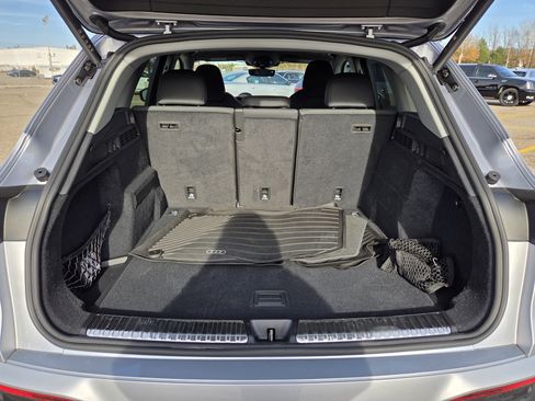 Certified 2025 Audi Q5 Premium Plus w/ Premium Plus image 8