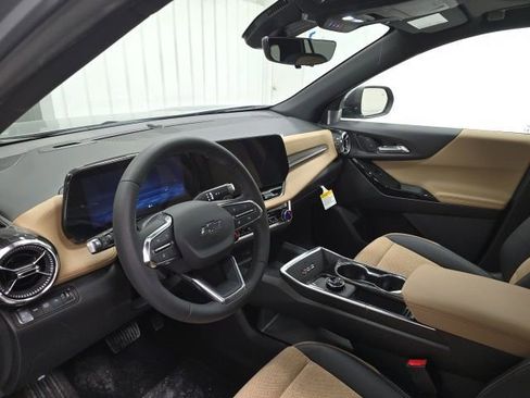 New 2026 Chevrolet Equinox ACTIV w/ Safety and Technology Package image 9