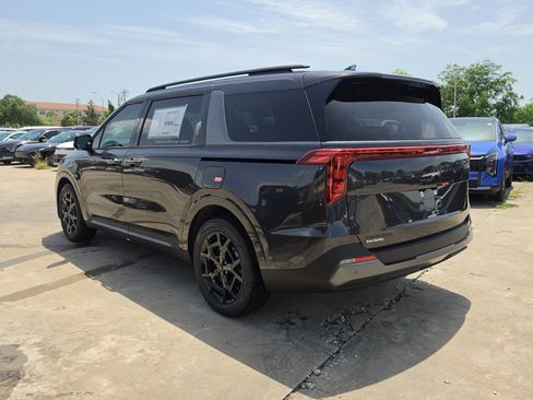 New 2026 Kia Carnival SX w/ SX Dark Edition Package FWD image 6