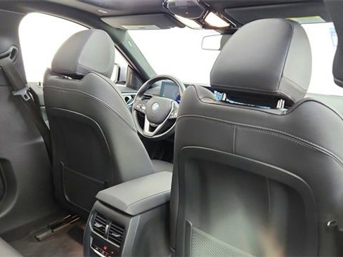 Used 2023 BMW i4 eDrive35 w/ Premium Package image 26