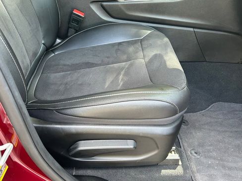 Certified 2024 Jeep Grand Cherokee Altitude image 38