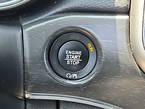 Used 2018 Jeep Grand Cherokee Limited AWD/4WD image 23