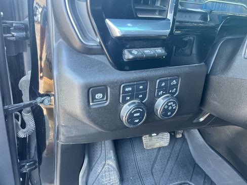Used 2024 Chevrolet Silverado 2500 High Country w/ High Country Premium Package AWD/4WD image 11