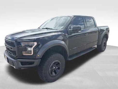 Used 2018 Ford F150 Raptor w/ Equipment Group 802A Luxury AWD/4WD image 4