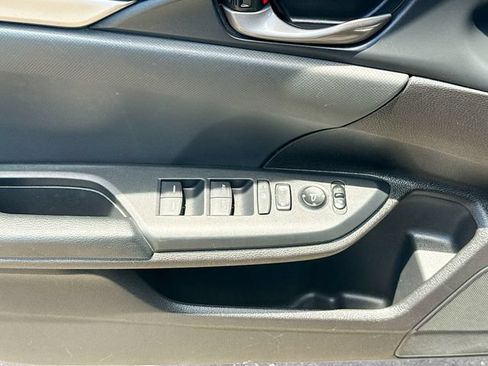 Used 2021 Honda Civic Sport image 17