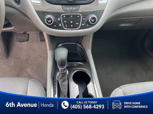 Used 2025 Chevrolet Malibu LT FWD image 15