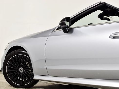 Certified 2025 Mercedes-Benz CLE 300 4MATIC Cabriolet image 21