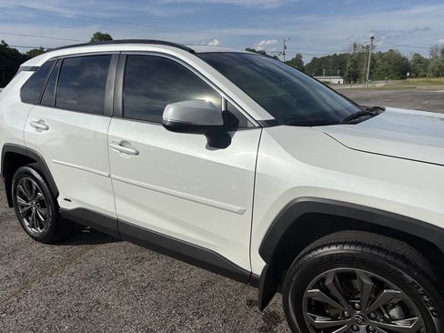 Used 2025 Toyota RAV4 XLE Premium w/ Weather Package AWD/4WD image 4