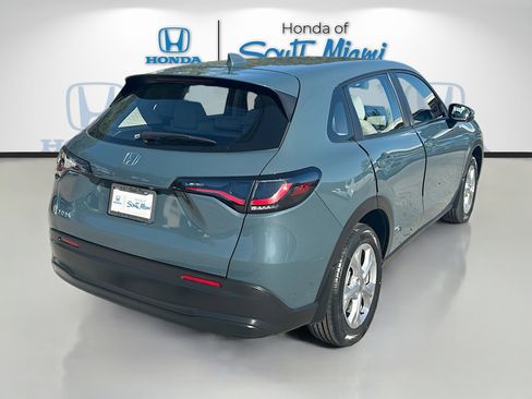 Certified 2023 Honda HR-V LX image 7