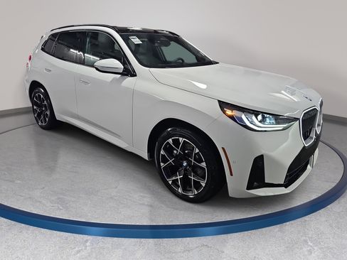 New 2026 BMW X3 xDrive30 w/ M Sport Package image 3