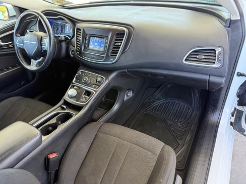 Used 2015 Chrysler 200 Limited w/ Convenience Group FWD image 14