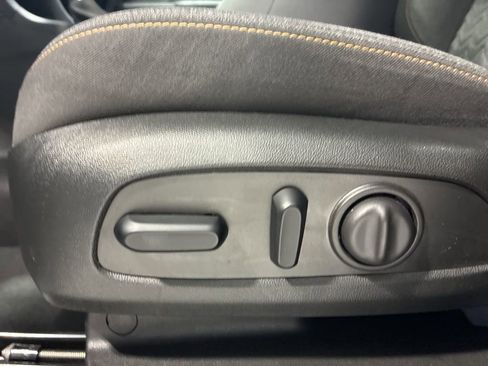 Used 2024 Chevrolet Equinox LT w/ LPO, Floor Liner Package image 15