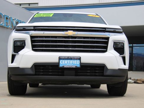 Certified 2024 Chevrolet Traverse LT image 3