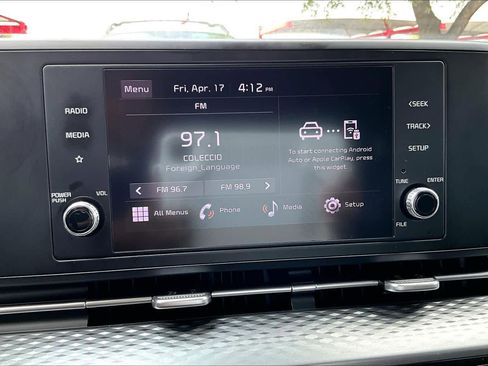 Used 2023 Kia Carnival LX image 31