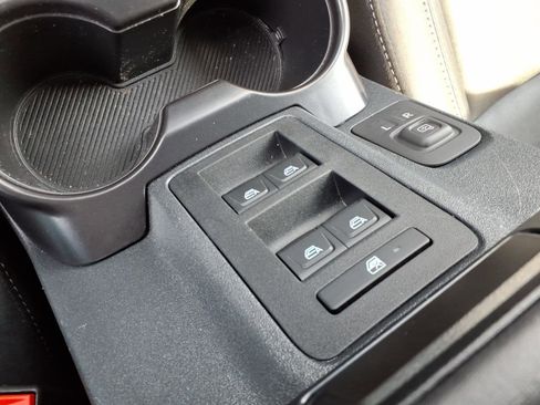 Used 2025 Ford Bronco Badlands w/ Sasquatch Package image 21