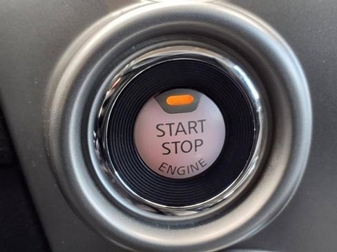 Certified 2021 Nissan Titan SV w/ SV Convenience Package image 27