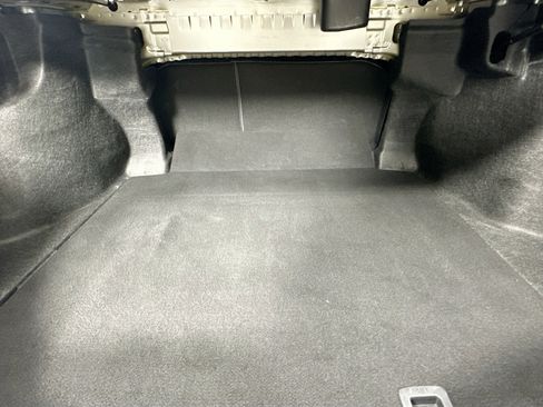 Used 2019 Toyota Camry SE FWD image 23