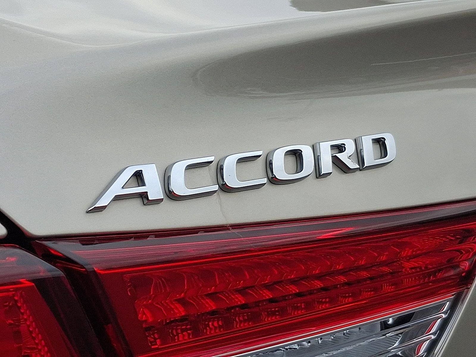 Used 2020 Honda Accord Touring image 31