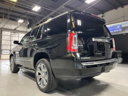 Used 2017 GMC Yukon Denali w/ Open Road Package AWD/4WD image 5