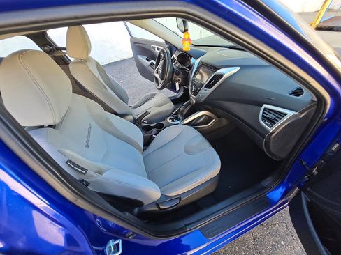 Used 2012 Hyundai Veloster image 33