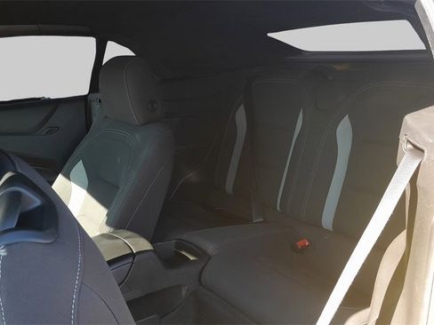 Used 2018 Chevrolet Camaro SS image 30