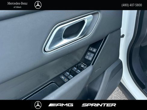 Used 2025 Land Rover Range Rover Velar Dynamic SE AWD/4WD image 12