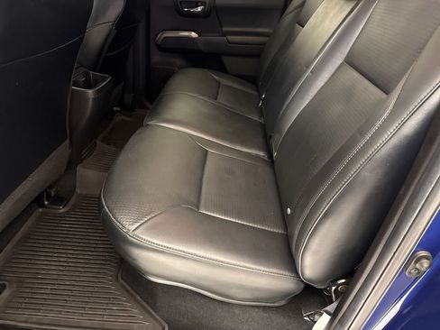 Used 2023 Toyota Tacoma Limited image 20