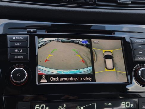 Used 2022 Nissan Rogue Sport SL image 26