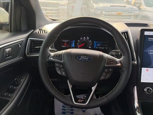 Used 2024 Ford Edge ST w/ Equipment Group 401A AWD/4WD image 15