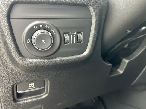 New 2025 Jeep Grand Cherokee L Limited image 14