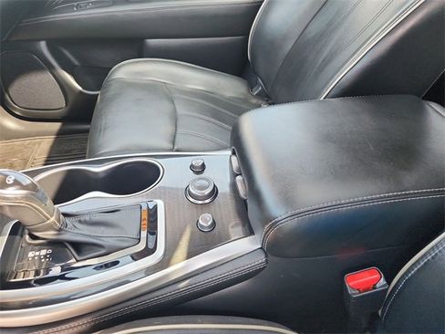 Used 2019 INFINITI QX60 Luxe w/ Essential Package image 21