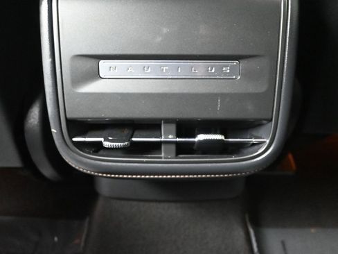 Used 2024 Lincoln Nautilus Reserve w/ Jet Appearance Package (87T) image 32