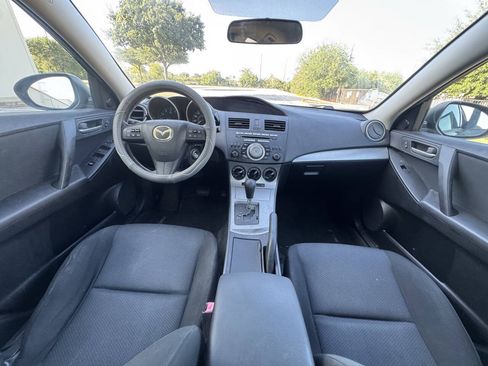 Used 2011 MAZDA MAZDA3 i Touring FWD image 9
