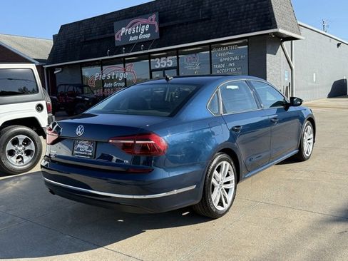 Used 2019 Volkswagen Passat 2.0T Wolfsburg image 15