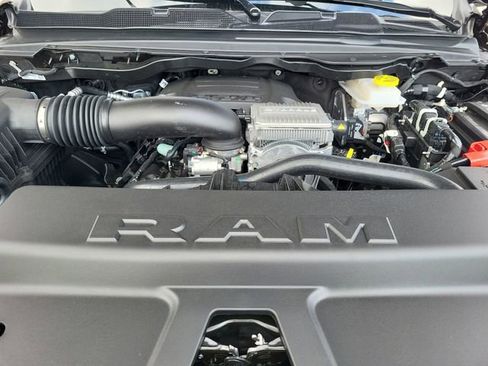 New 2026 RAM 1500 4x4 Crew Cab image 17
