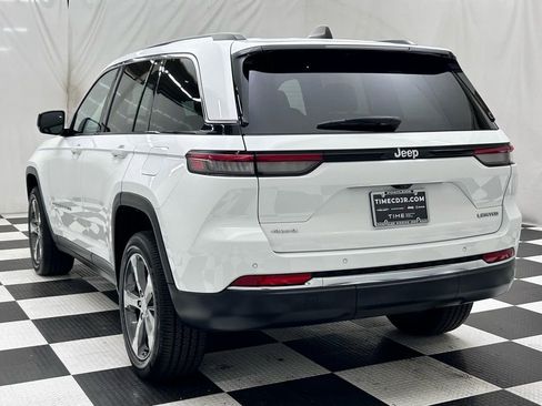 Used 2023 Jeep Grand Cherokee Limited AWD/4WD image 6