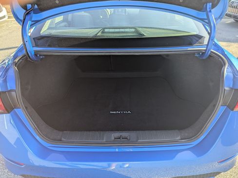 Certified 2025 Nissan Sentra SV FWD image 32