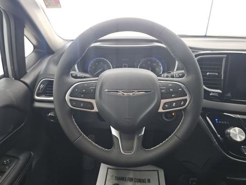 New 2026 Chrysler Voyager LX image 26