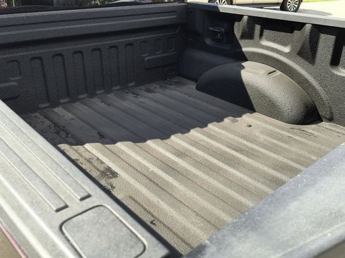 Used 2018 Ford F150 Platinum w/ Equipment Group 701A Luxury AWD/4WD image 6
