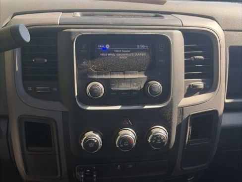 Used 2017 RAM 2500 Tradesman w/ Chrome Appearance Group image 17